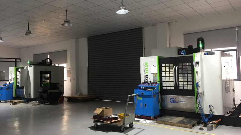 小型压铸模具规格参数解析：关键因素与选型要点